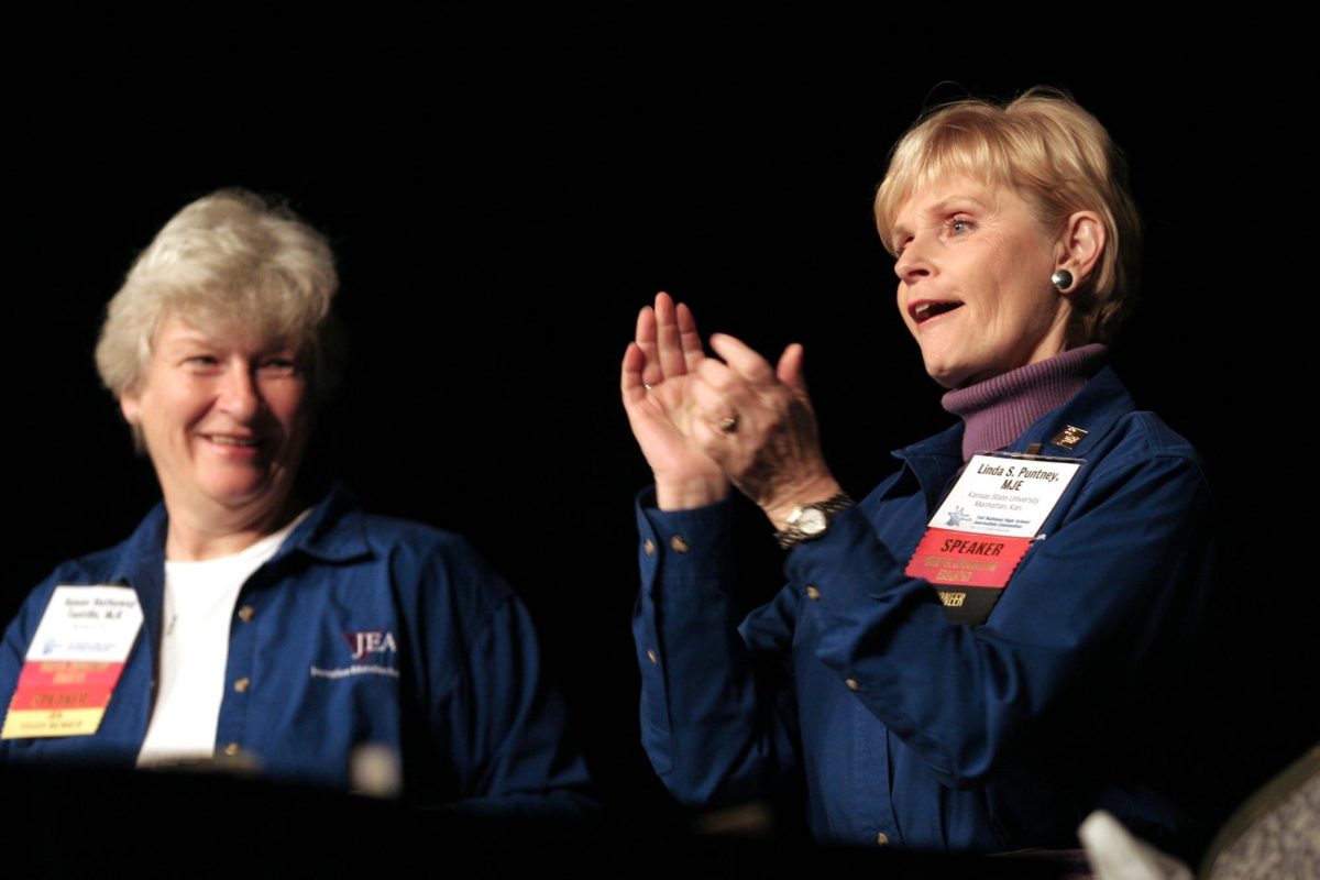Linda Puntney, right, the 1998 Carl Towley Award winner, with Susan Tantillo.